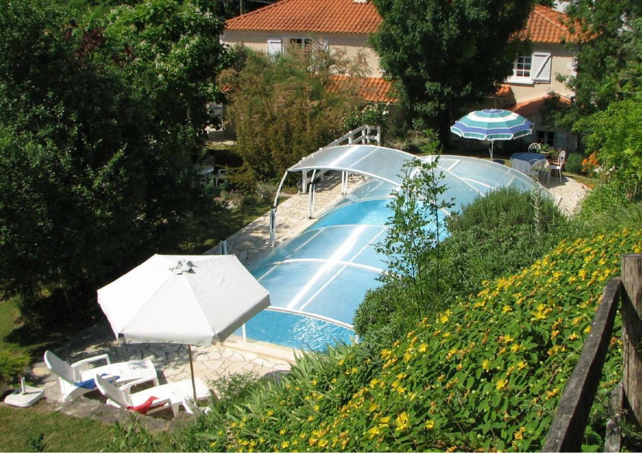 Le Petit Massigny Bed & Breakfast Les Velluire-sur-Vendee Ngoại thất bức ảnh